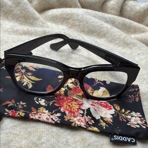 Caddis 2.0 readers glasses.Minor scratch shown in photo shiny black